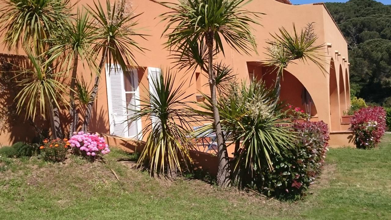 Hotel Les Bouis - Vue Mer Ramatuelle Exterior photo